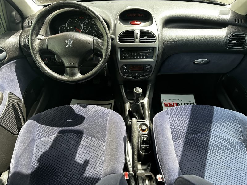 PEUGEOT 206 2004