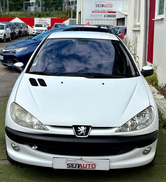 PEUGEOT 206 2004