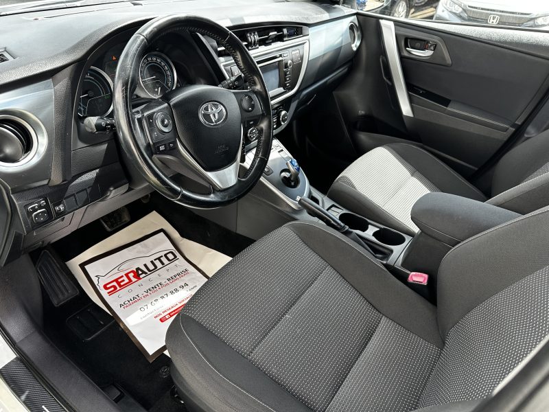 TOYOTA AURIS 2014