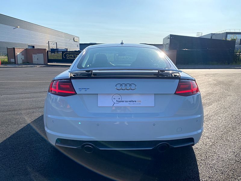 AUDI TT S LINE 2.0 L TFSI 230 ch