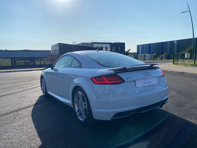 AUDI TT S LINE 2.0 L TFSI 230 ch