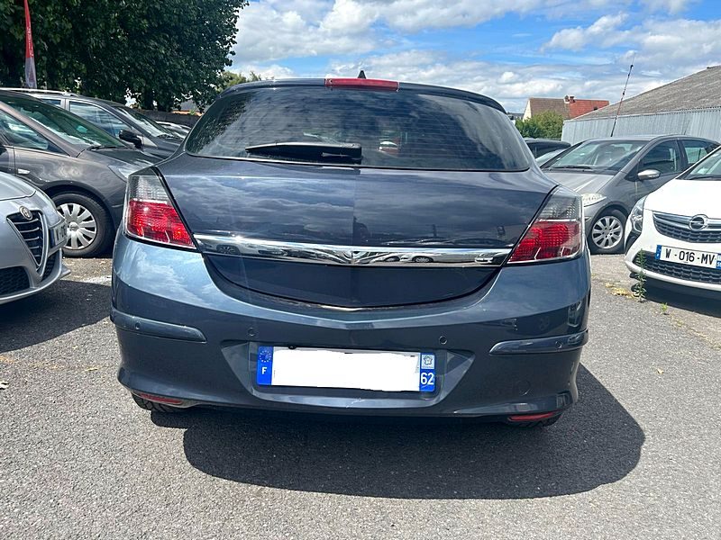 OPEL ASTRA H GTC 2007