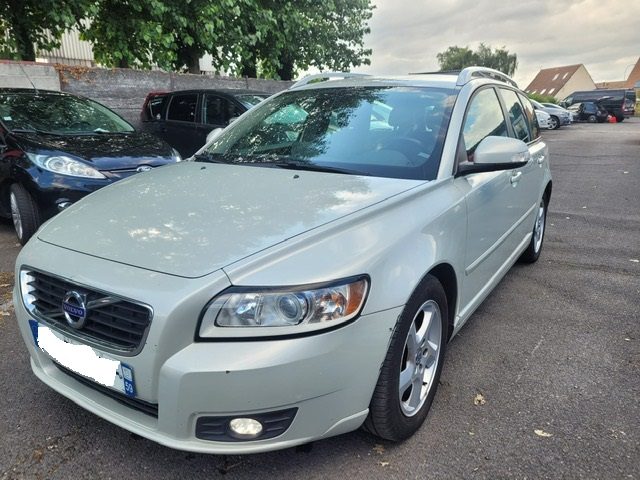 VOLVO  V50 2011