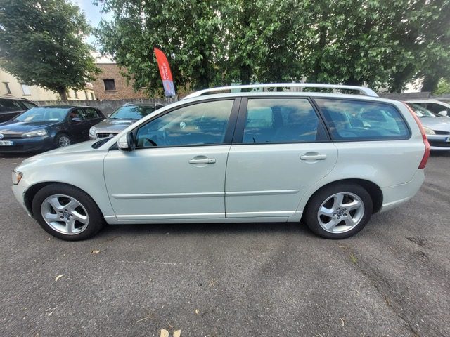 VOLVO  V50 2011