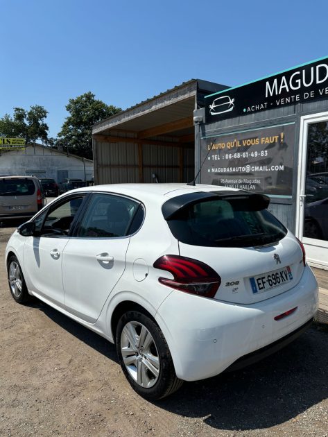 PEUGEOT 208  2016