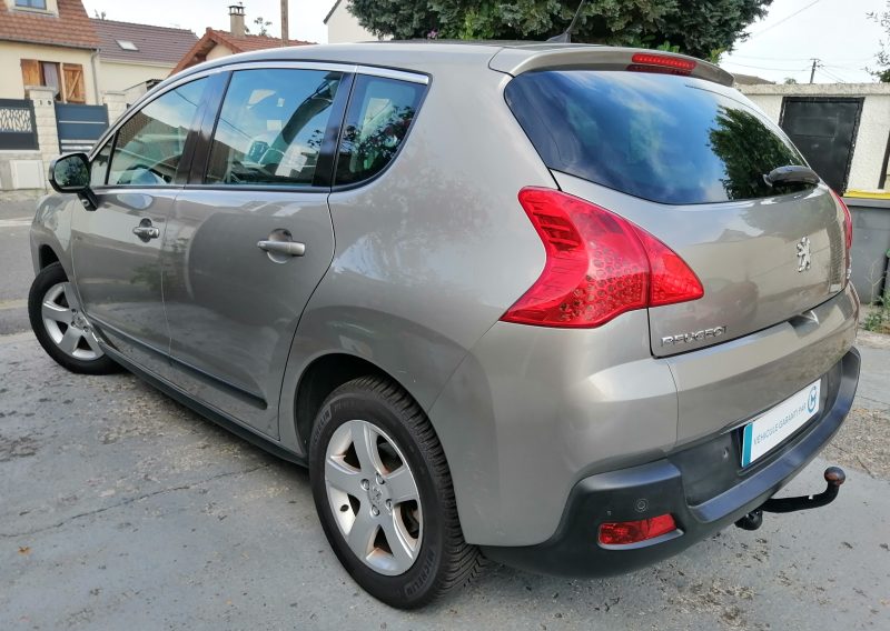 PEUGEOT 3008 Monospace 2011