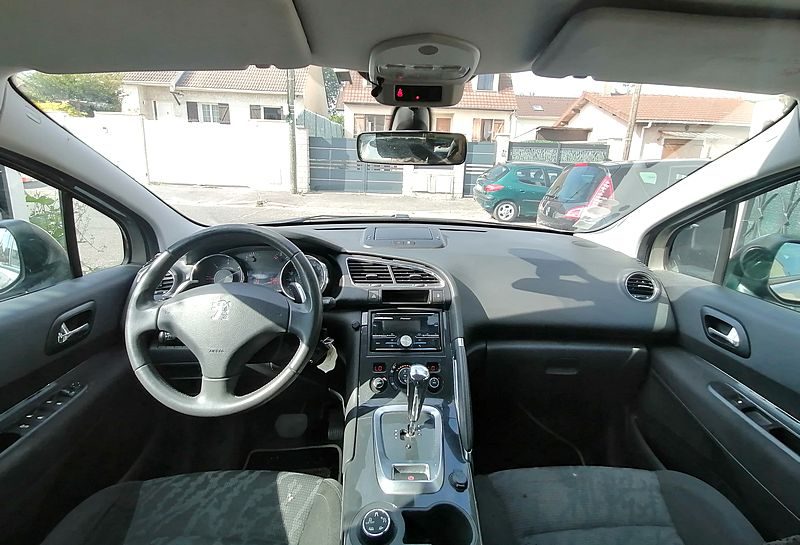 PEUGEOT 3008 Monospace 2011