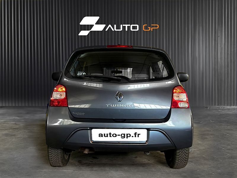 RENAULT TWINGO II 2010