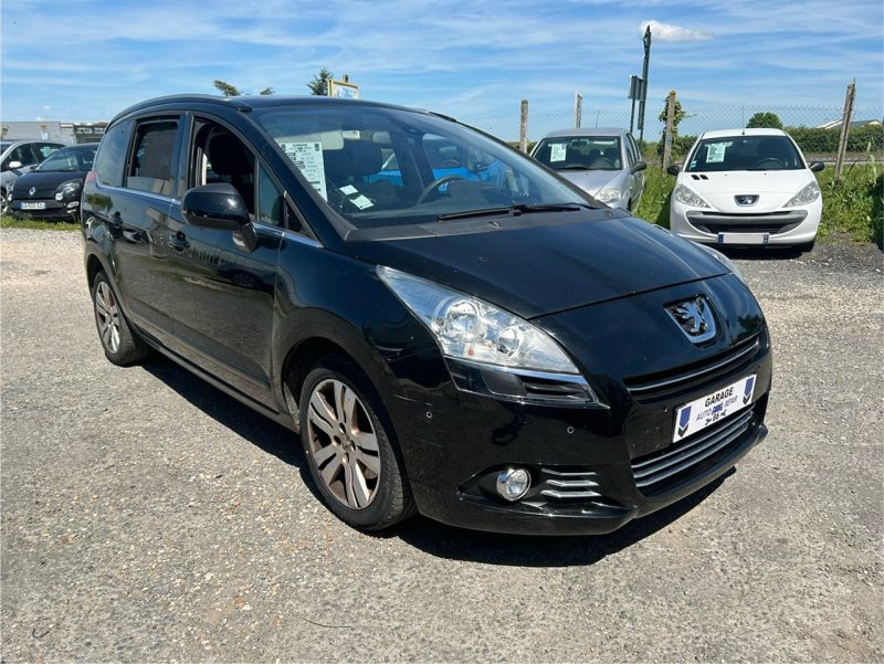 PEUGEOT 5008 2010