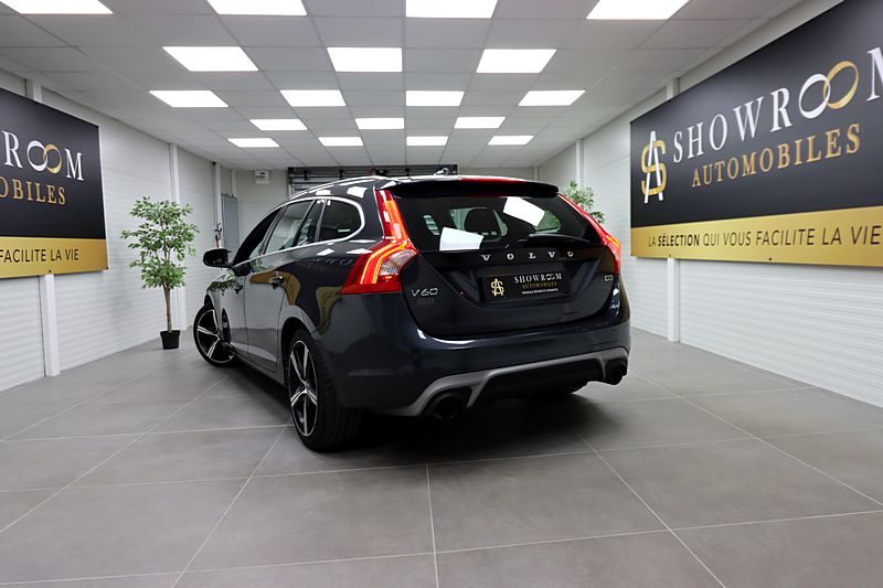 VOLVO V60 2017