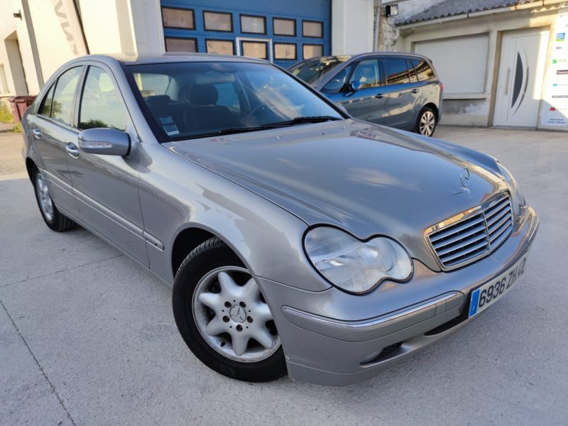 MERCEDES CLASSE C 2004