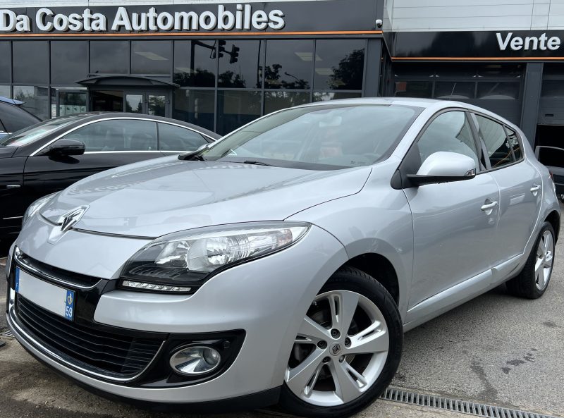 RENAULT MEGANE 3 III PHASE 2 DYNAMIQUE 1.5 DCI 110 Cv PREMIERE MAIN 65 600 Kms BVM6 - GARANTIE 1 AN