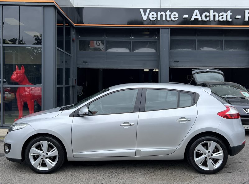 RENAULT MEGANE 3 III PHASE 2 DYNAMIQUE 1.5 DCI 110 Cv PREMIERE MAIN 65 600 Kms BVM6 - GARANTIE 1 AN