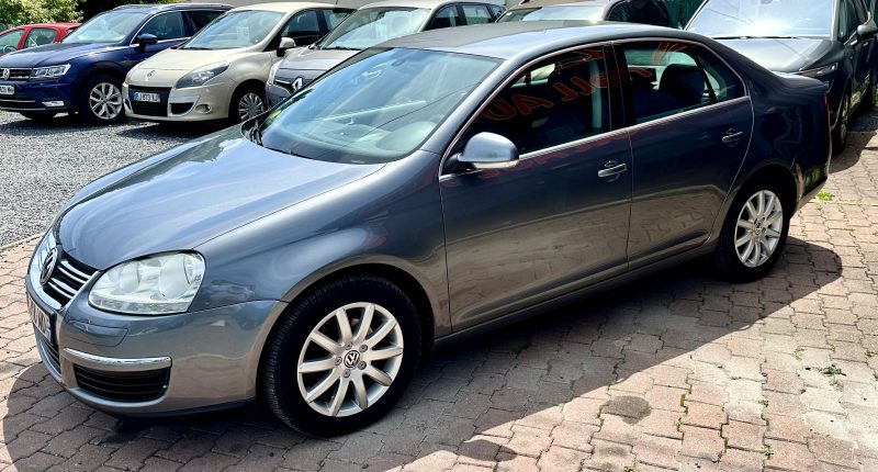 VOLKSWAGEN JETTA III 1.9L TDI 105cv Confort / RÉVISER_GARANTIE