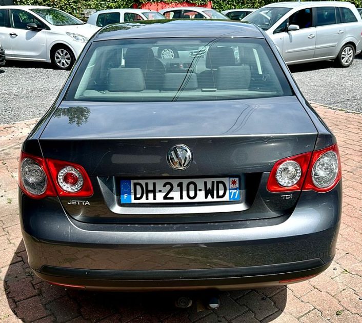 VOLKSWAGEN JETTA III 1.9L TDI 105cv Confort / RÉVISER_GARANTIE