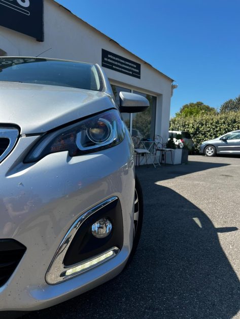 PEUGEOT 108 2014 1.0 69CV / Moteur à Chaine / Caméra de recul / Bluetooth 