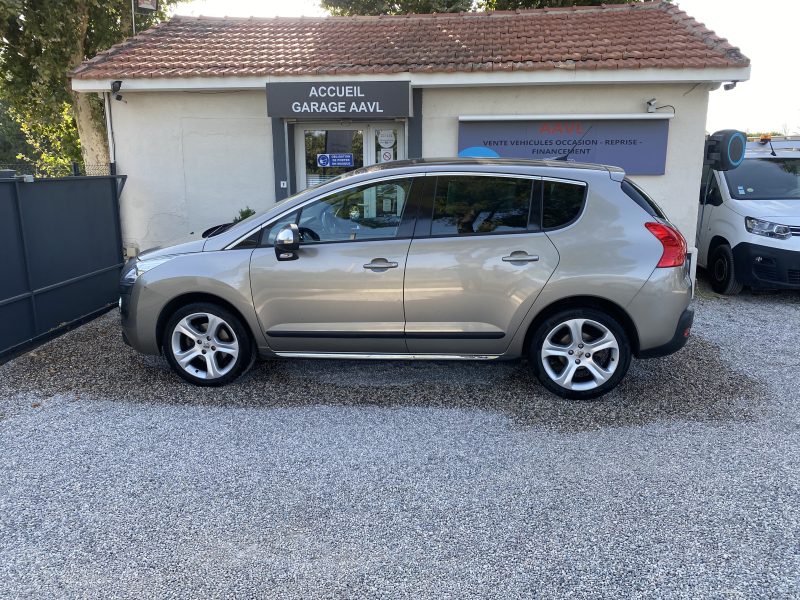 PEUGEOT 3008  2011