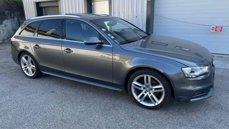 AUDI A4 2012 2.0 TDI 143 CV S-LINE toit panoramique REPRISE POSSIBLE