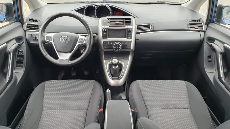 TOYOTA VERSO 2013