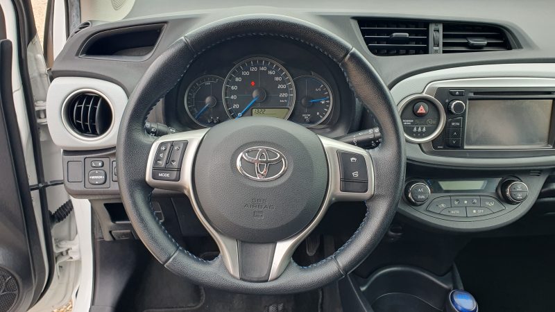 TOYOTA YARIS 2013