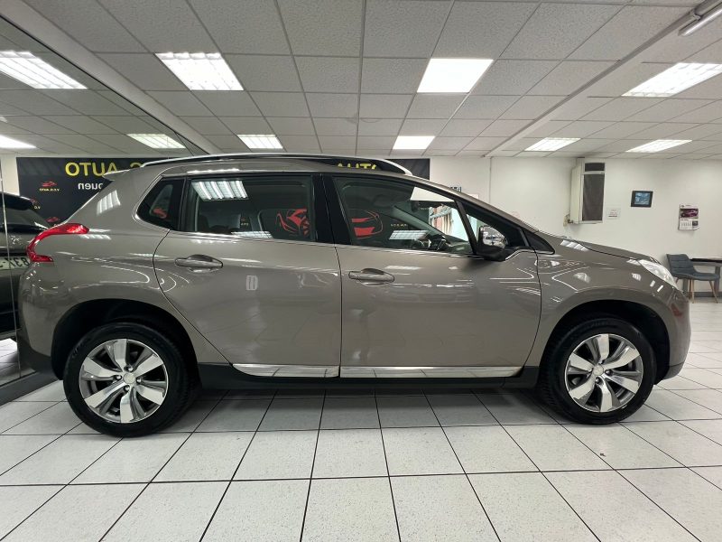 PEUGEOT 2008 1.6 VTi 120CH ALLURE