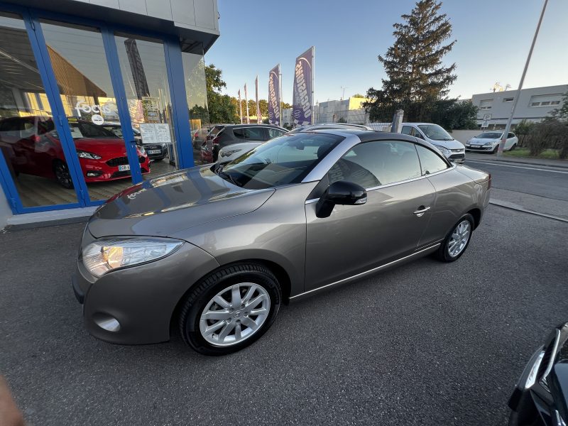 RENAULT MEGANE CC 2011