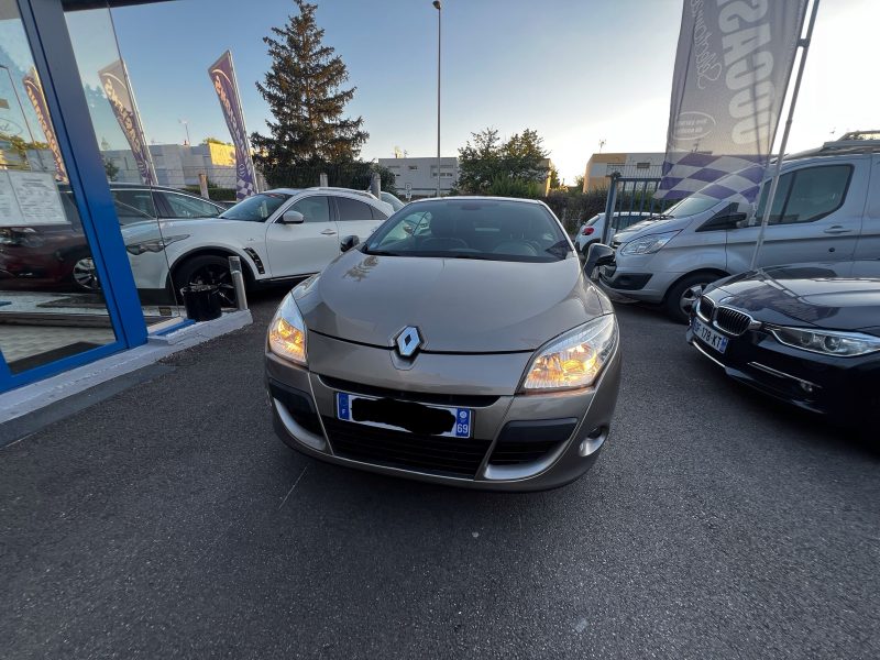 RENAULT MEGANE CC 2011