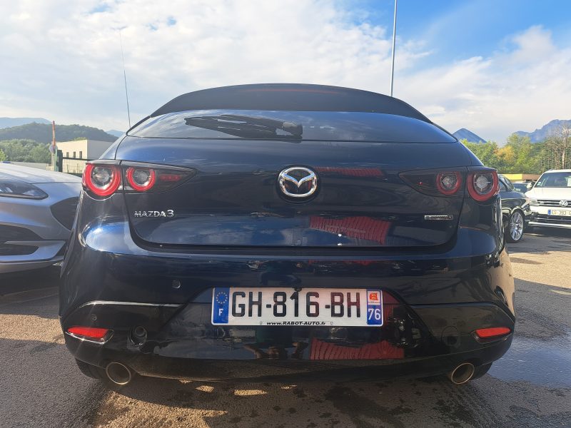 MAZDA 3 Berline bicorps trois ou cinq portes 2022