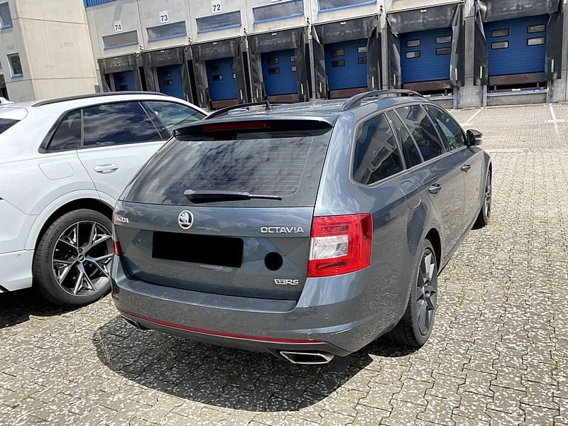 Skoda Octavia COMBI COMBI 2.0 TSI 220 RS DSG*1°Main*GPS*LED*