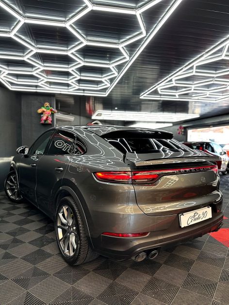 PORSCHE CAYENNE 2020