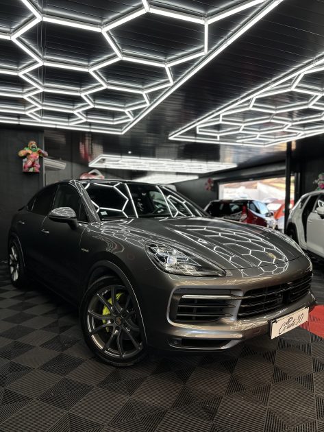 PORSCHE CAYENNE 2020