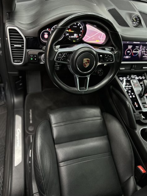 PORSCHE CAYENNE 2020