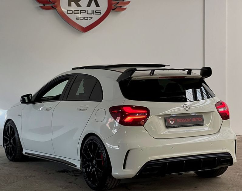 MERCEDES CLASSE A 45 AMG 381CH PERFORMANCE 4MATIC