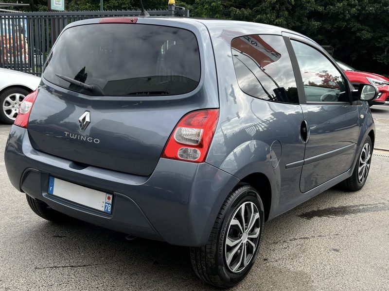 RENAULT TWINGO  II PHASE 2 1.2 75 Cv CLIMATISATION / BLUETOOTH REGULATEUR CRIT AIR 1 - GARANTIE 1 AN