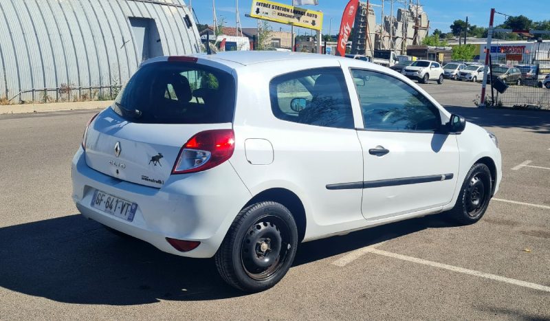 RENAULT CLIO III 2010