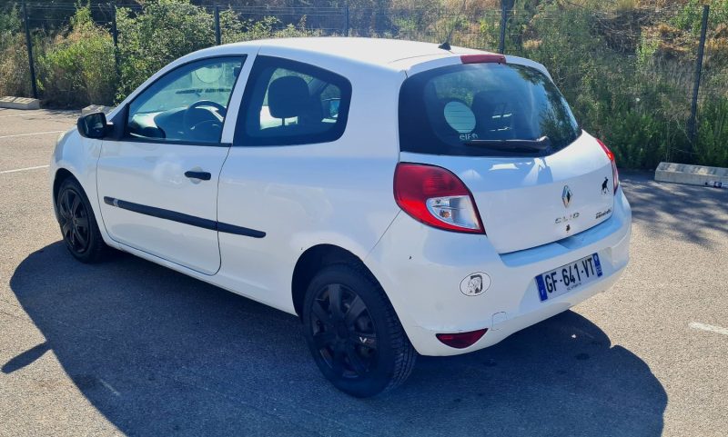 RENAULT CLIO III 2010