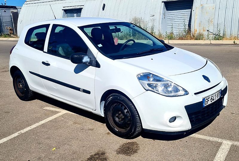 RENAULT CLIO III 2010