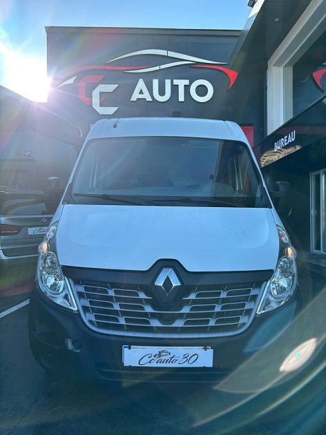 RENAULT MASTER III Camionnette 2015