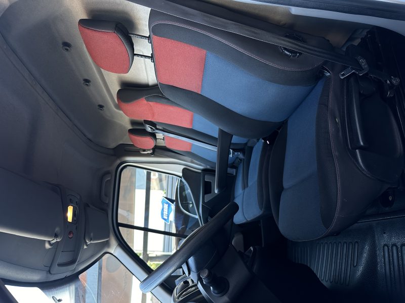 RENAULT MASTER III Camionnette 2015