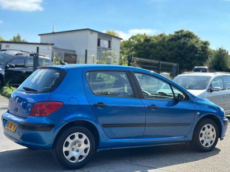 PEUGEOT 307 1.6 16V 109CH XR PRESENCE