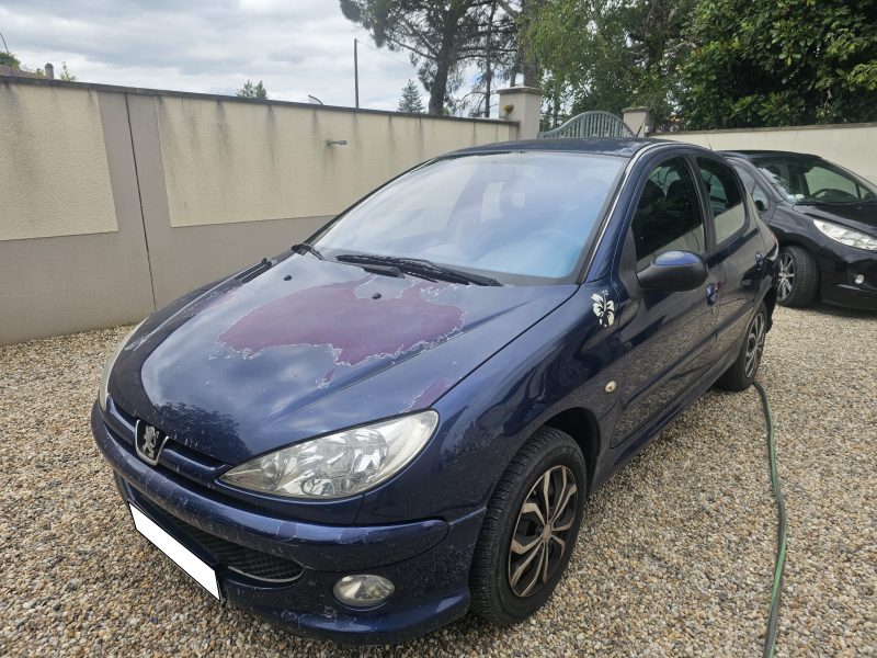 PEUGEOT 206 Berline bicorps trois ou cinq portes 2006