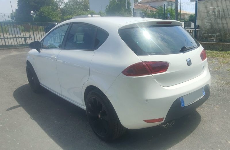 SEAT LEON  2,0 TDI 170 CV FR - OCTOBRE 2011