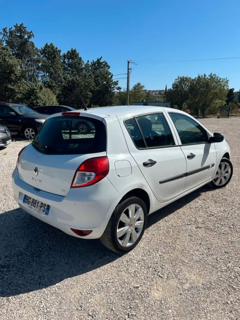 RENAULT CLIO 2011