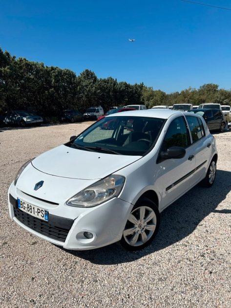 RENAULT CLIO 2011