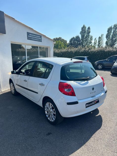 RENAULT CLIO 2008 1.2 lev 75cv