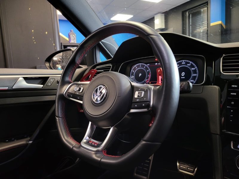 VOLKSWAGEN GOLF VII 2.0 TSI 245cv GTI PERFORMANCE TOIT OUVRANT / SIEGE ELEC / DYNAUDIO / KEYLESS GO 