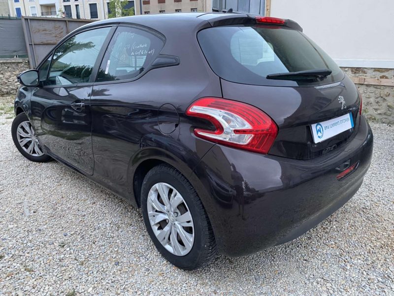 PEUGEOT 208 I 2012