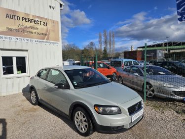 VOLVO C30 2008