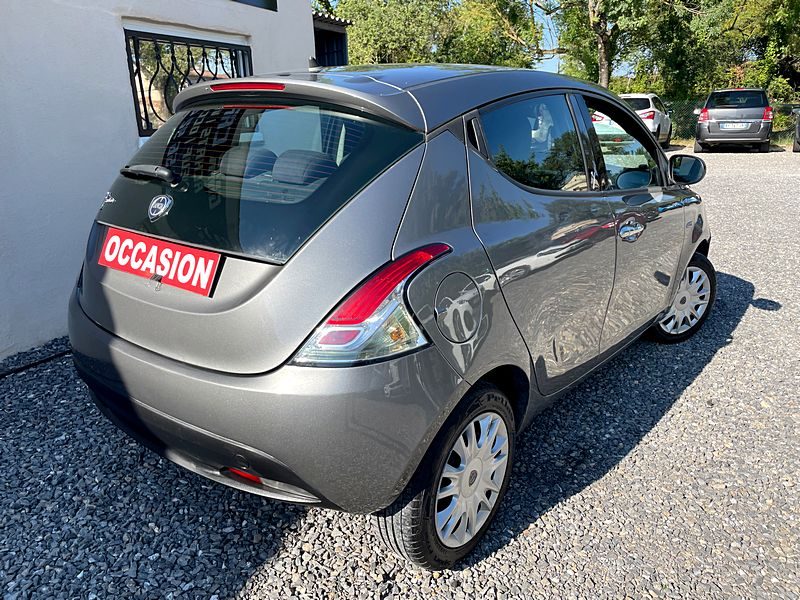 LANCIA YPSILON 2013