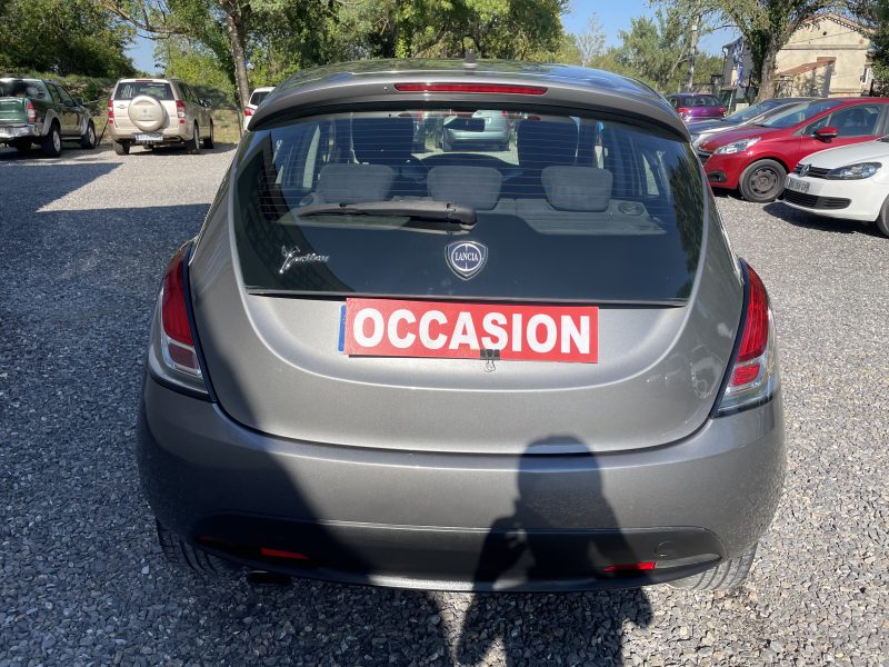 LANCIA YPSILON 2013